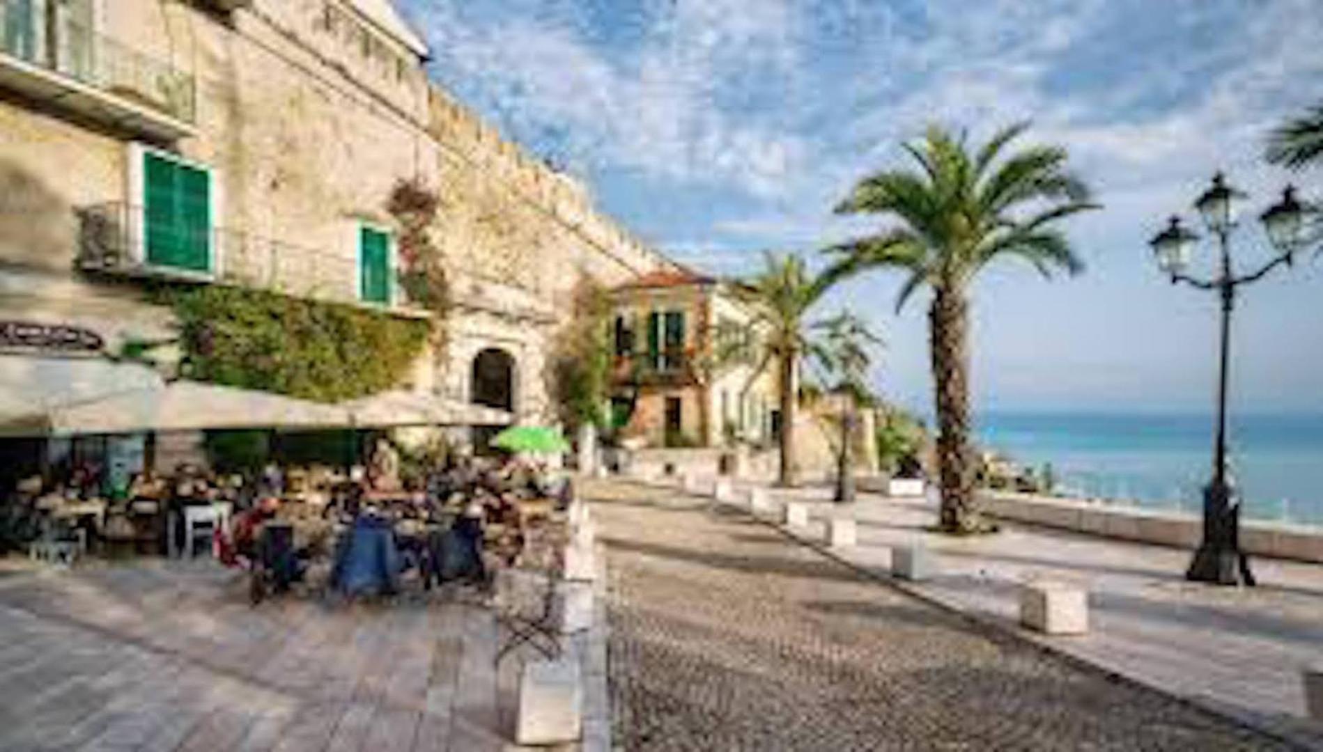 Casa Cele Centro Citta Vista Mare Apartment Ventimiglia Luaran gambar