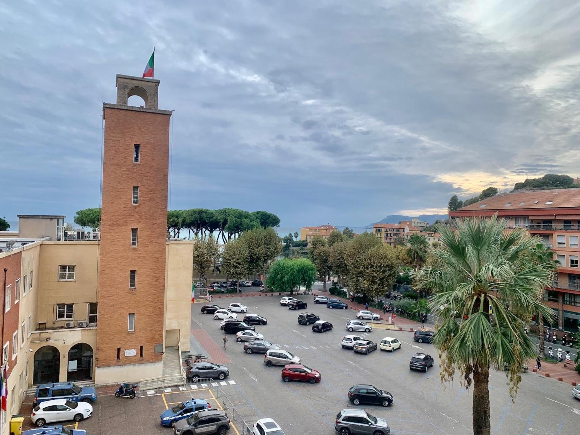 Casa Cele Centro Citta Vista Mare Apartment Ventimiglia Luaran gambar
